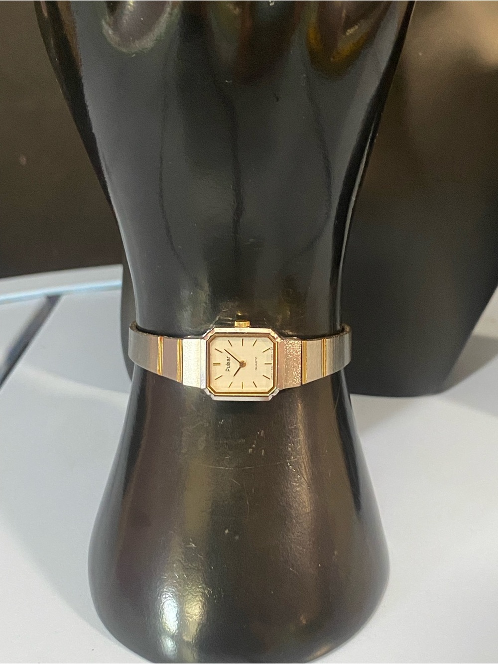 Vintage Pulsar Quartz White Dial Silver Tone Women’s Watch